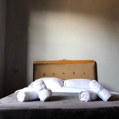 Lucky Family Hotel Tbilisi Eksteriør bilde