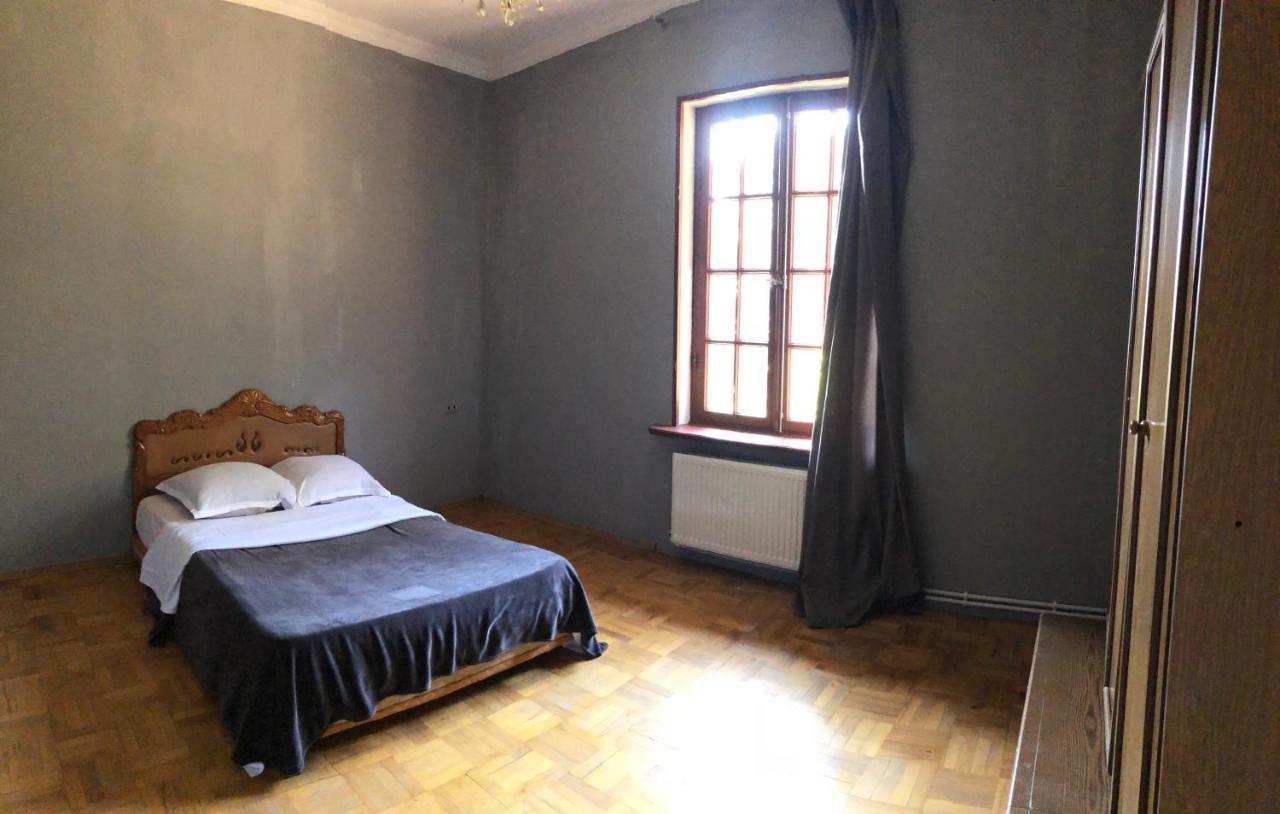 Lucky Family Hotel Tbilisi Eksteriør bilde